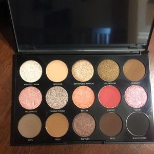 New Morphe Brunch Babe 15B Eyeshadow